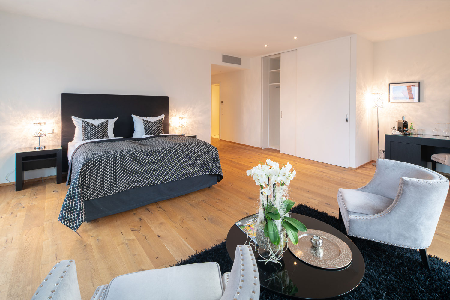 Deluxe Suite — Detail
